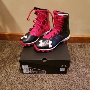 Under armour football cleats size 4.5
